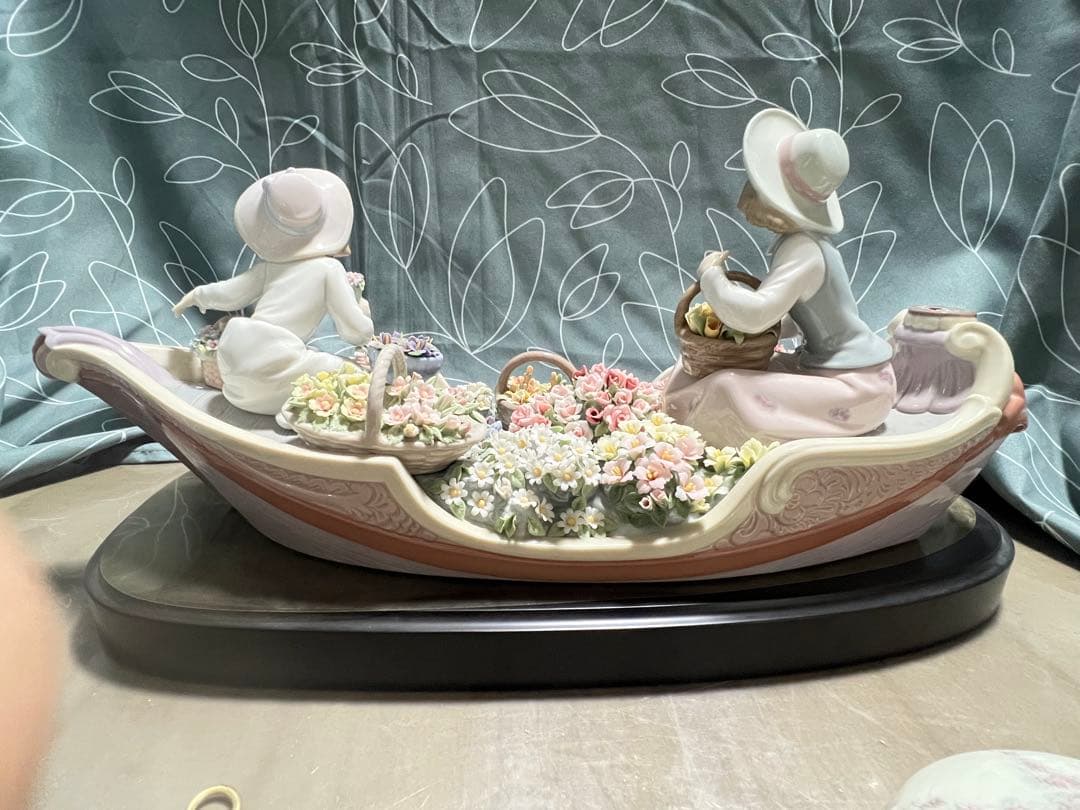 リヤドロ バルコ・デ・フローレス 廃盤品 - メルカリ