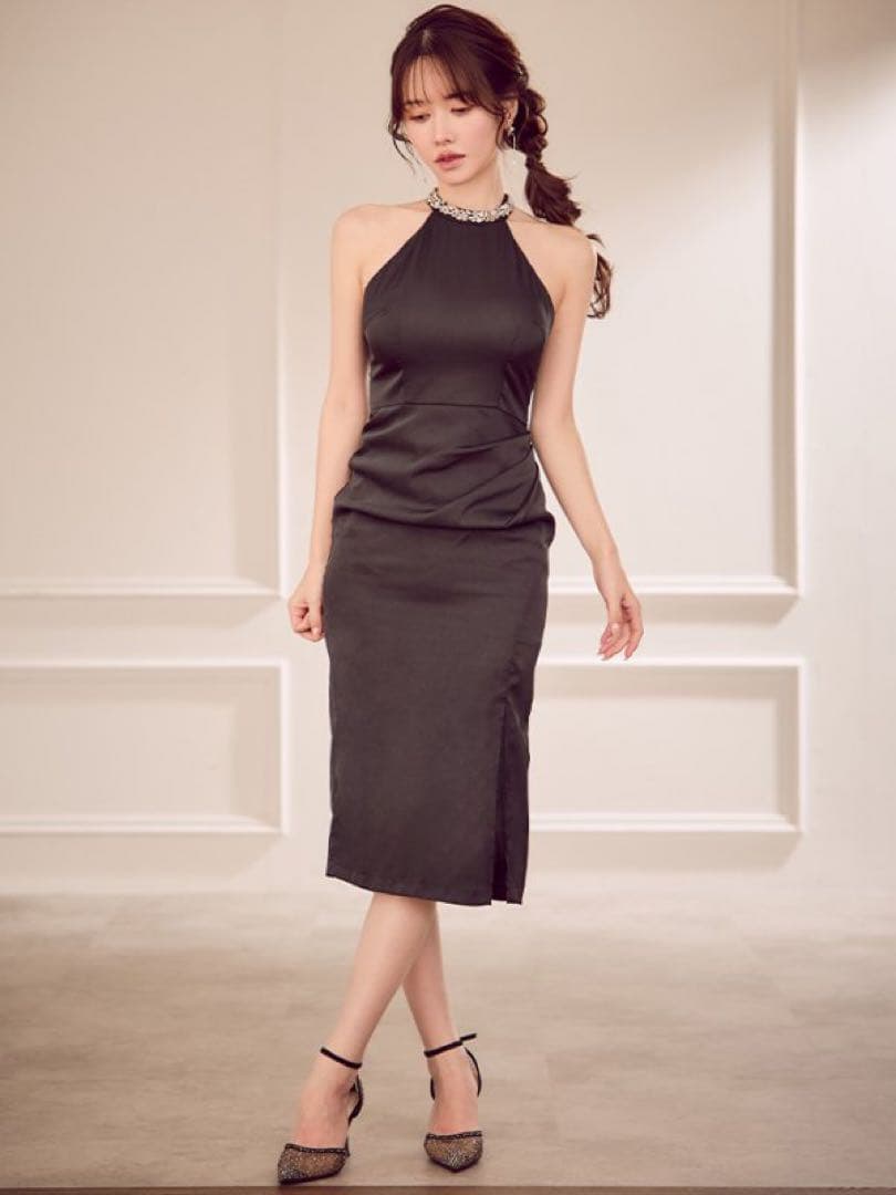 新品未使用　JEWELS ビジューホルターネックタイトスリットミディアムドレス