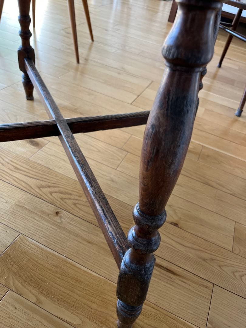 ラウンドテーブル　ろくろ脚　円卓　ヴィンテージ　アンティーク