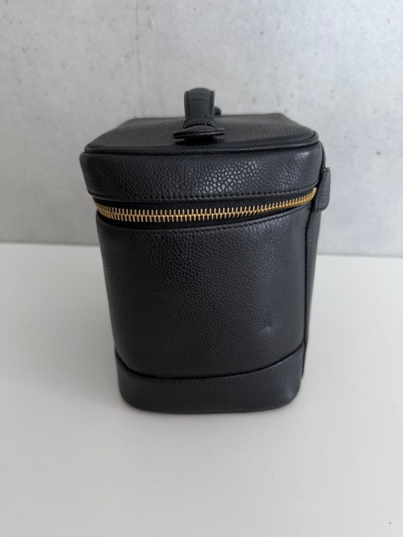 【最終価格】CHANEL バニティポーチ キャビアスキン