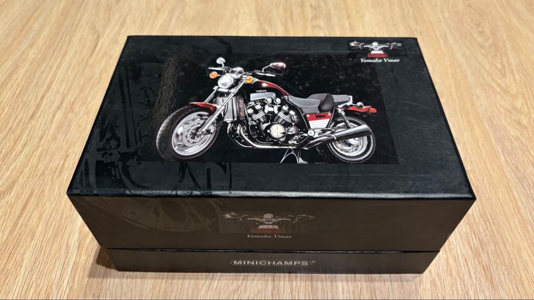 Yamaha VMAX 1/12 スケールモデル MINICHAMPS - メルカリ