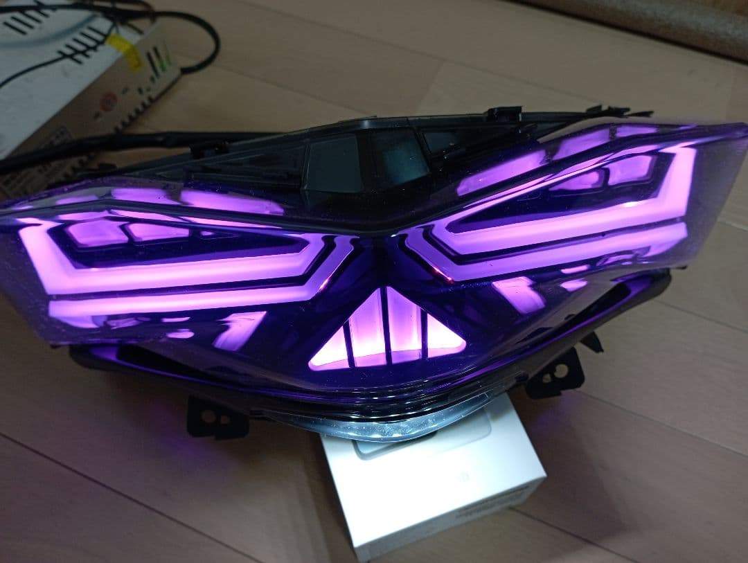 レインボーカラーシグナスX流れるウインカーテールランプ4型sea5jsed8j