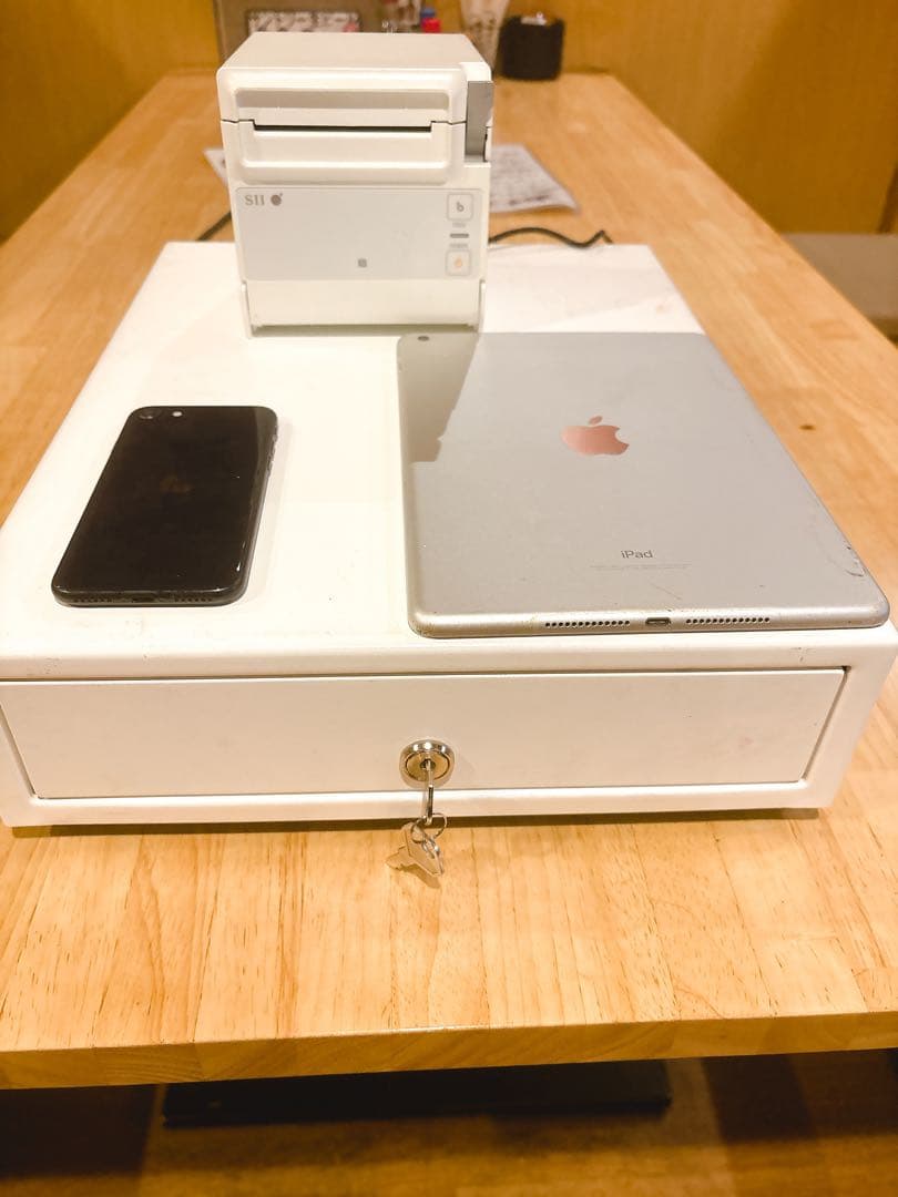 iPhone、iPad付きRP-F10プリンター、ドロア4点セット iPhone、iPad付きRP-F10プリンター、ドロア4点セット iPhone、iPad付き