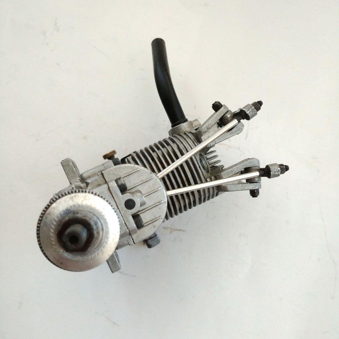 ラジコン飛行機 エンジン SAITO FA-40 4ストローク オープンロッカー