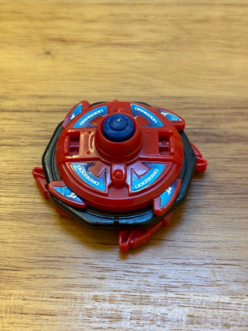 爆転シュートベイブレード ドラグーンv2 トイザらス限定ファイヤー