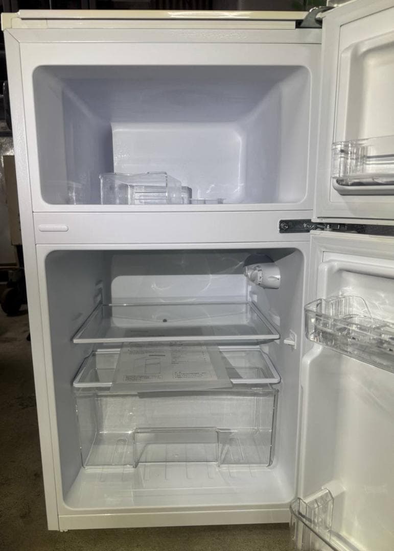 ヤマダセレクト ノンフロン冷凍冷蔵庫 YRZ-C09H1 2022年製 87L