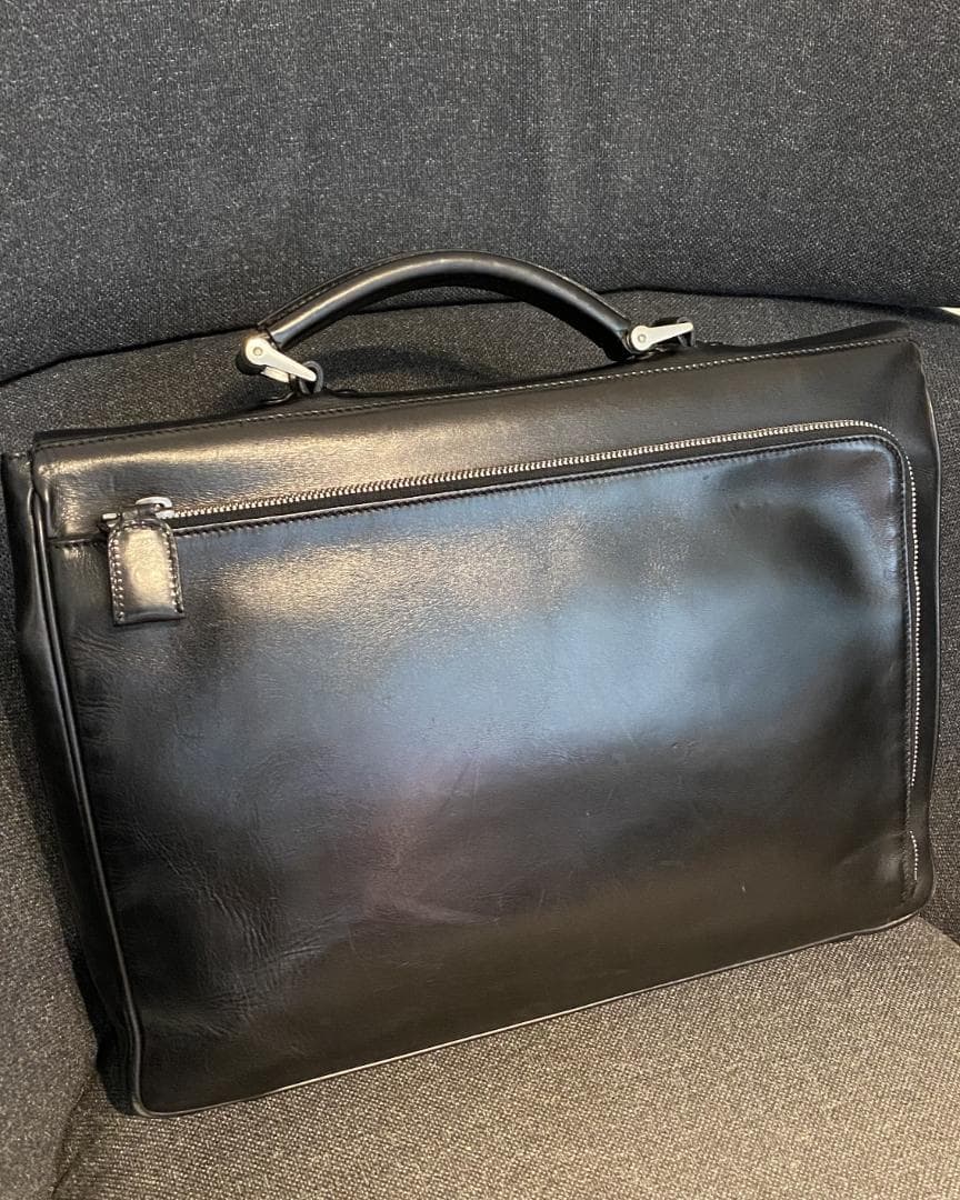 PRADA ビジネスバッグ ブリーフケース オールレザー　黒