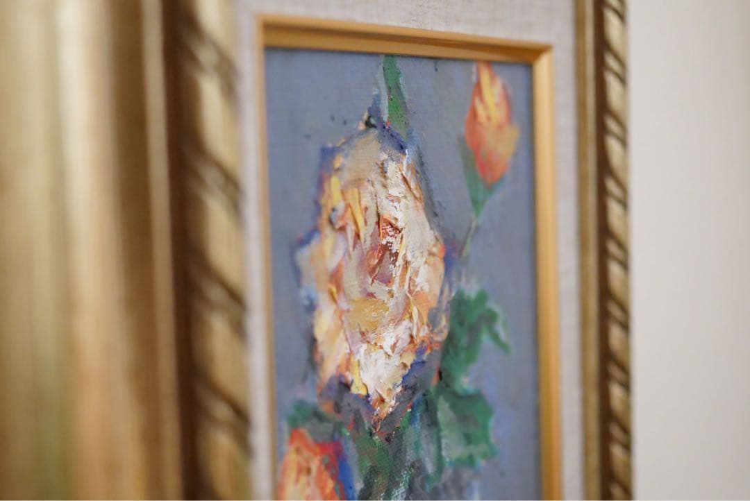 【肉筆油彩】大幅値下げ！　薔薇（バラ）静物画　豪華装飾額付き サムホール相当