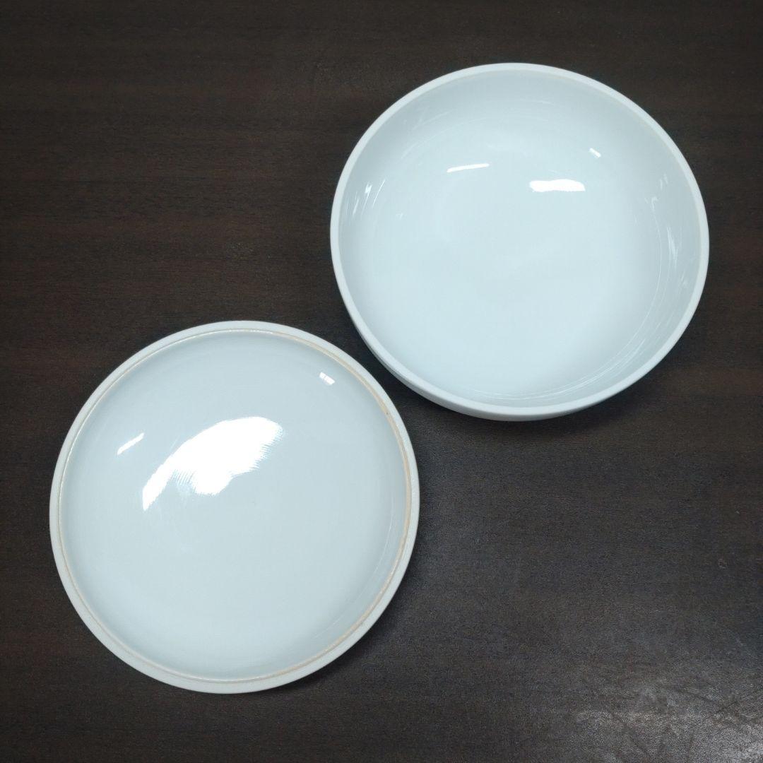 人間国宝 井上萬二 作 白磁 笹彫文 蓋物 幅約12.7cm