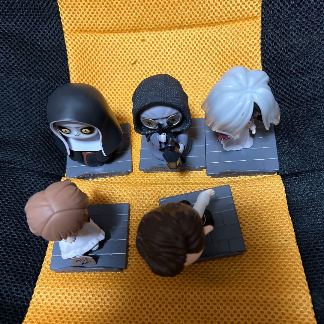 POPMART 死霊館シリーズ フィギュア