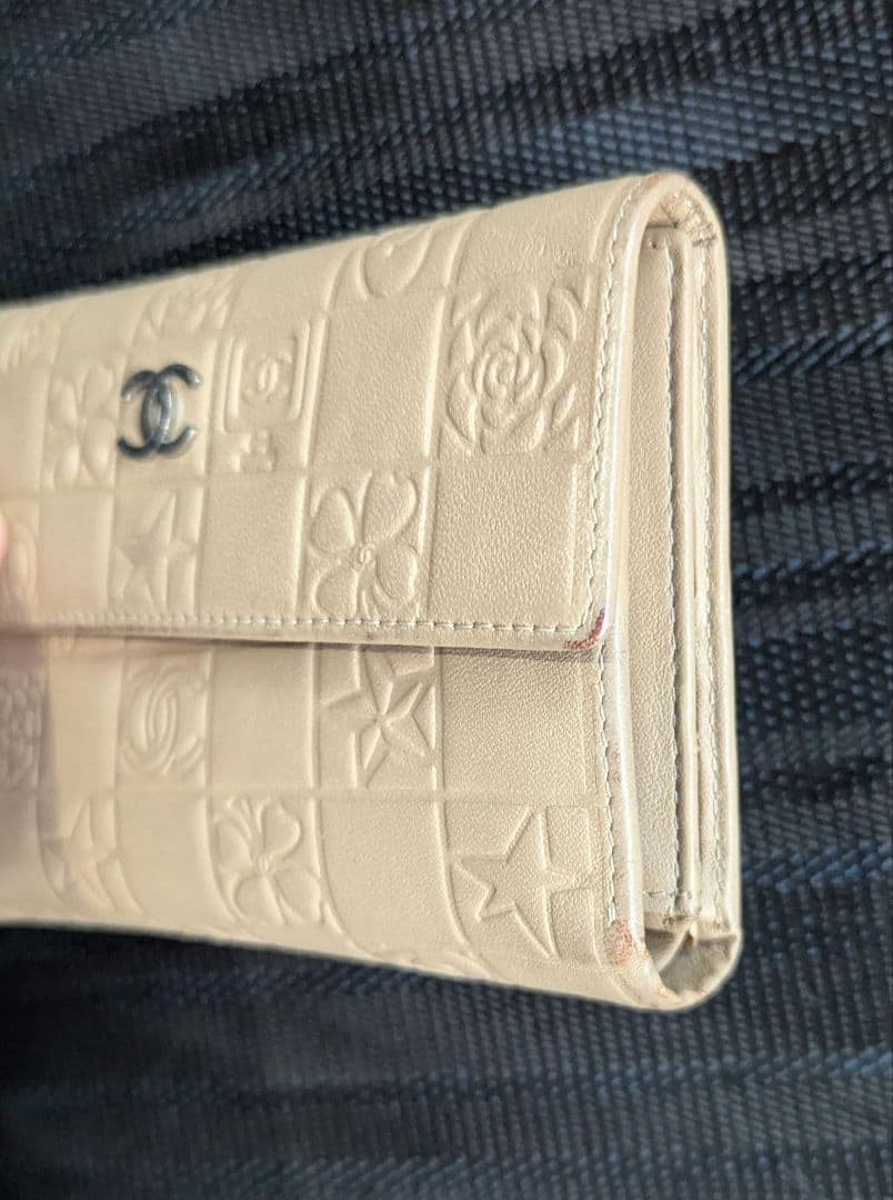す*う様 CHANEL 二つ折り財布 ベージュ