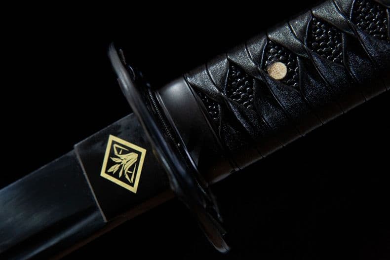 戦術刀 黒武者 古兵器 武具 刀装具　日本刀 鍛造打 鋼刀 冷兵器 護身工具