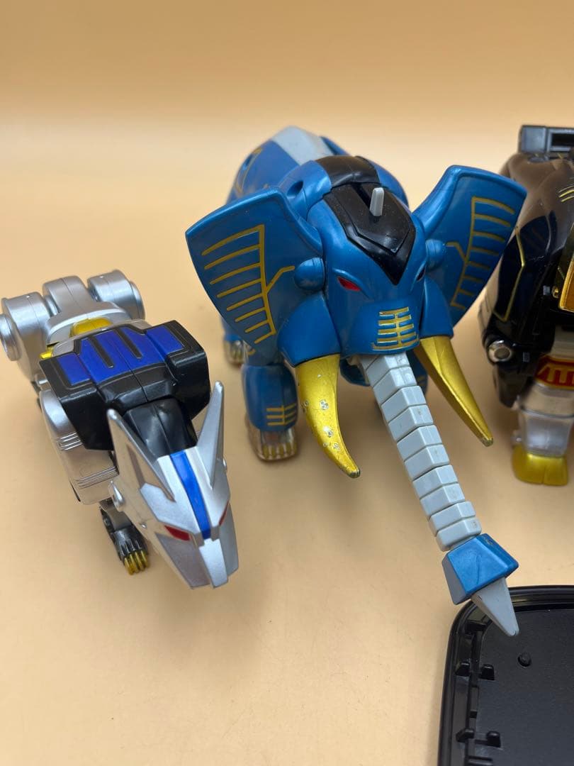 ガオレンジャー パワーアニマル　6体　台座　当時物　超合金