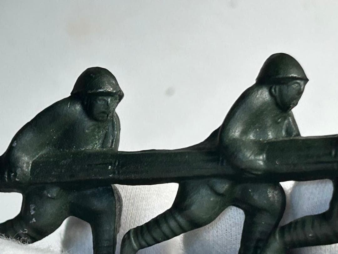 戦前　肉弾三勇士 兵士 置物 文鎮　グリコ　金属　オマケ　レア時代　日本軍　陸軍