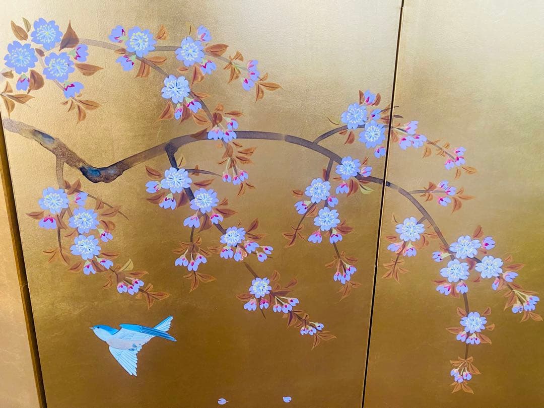 金箔使用 桜と小鳥の日本画屏風