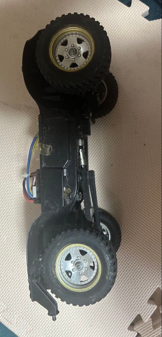 1/10RC XB 4WDオフロードカー 三菱パ ジェロ・メタルトップワイド本体