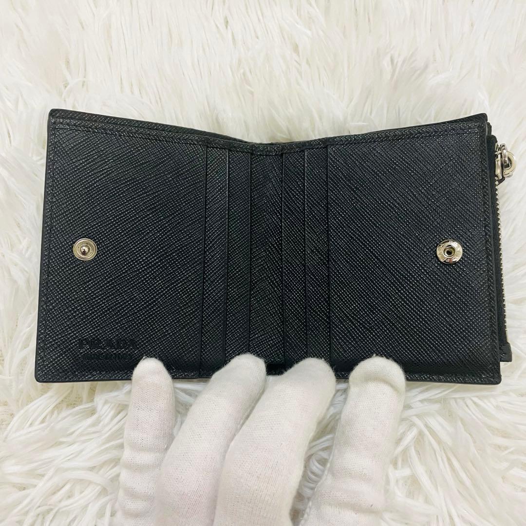 極美✨PRADA 二つ折り財布 サフィアーノレザー 三角ロゴ ブラック