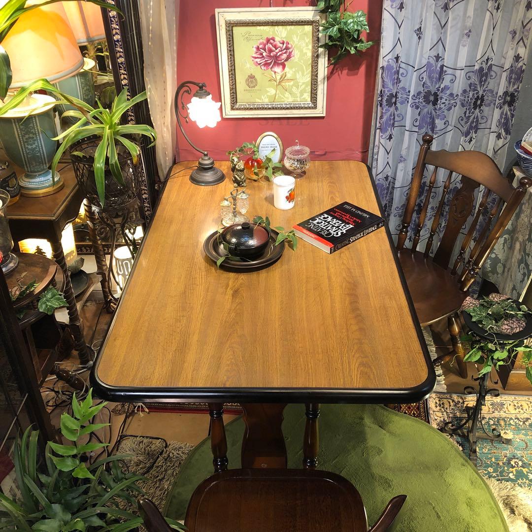 カリモク　オールド　ダイニングテーブル