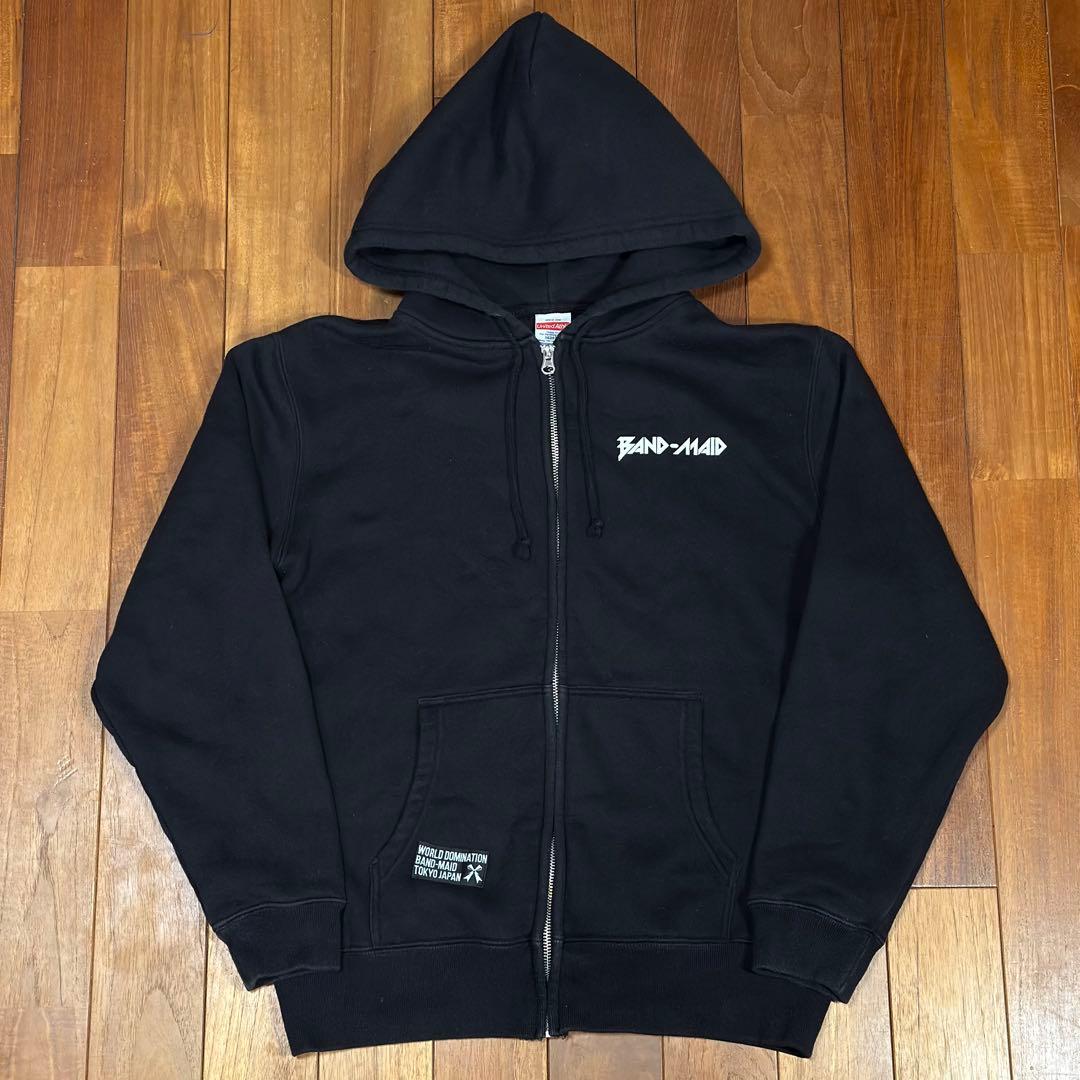 BAND-MAID バンドメイド　CONQUEROR ロゴプルジップパーカー