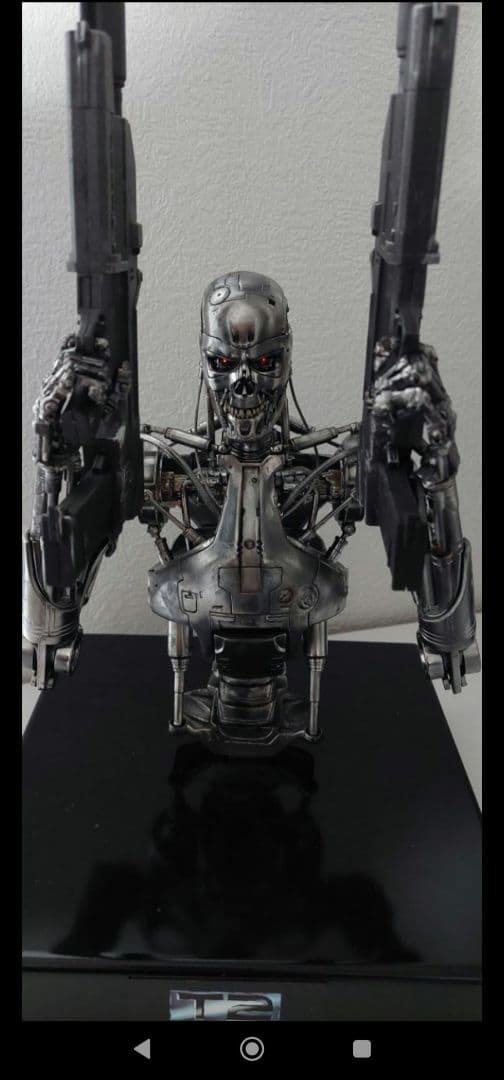 ターミネーター T-800 エンドスケルトン 1/4バストモデル