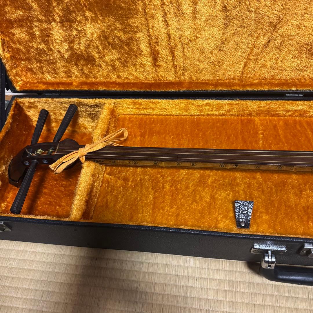 三味線 紫壇 中棹 丸打ち胴 破れ有り 本体ケース 2点セット