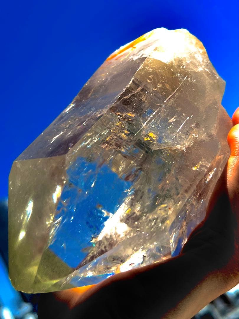 特別価格✨美✨希少✨特大１kgAAAAAマニハール水晶 カテドラル✨虹の泉神殿