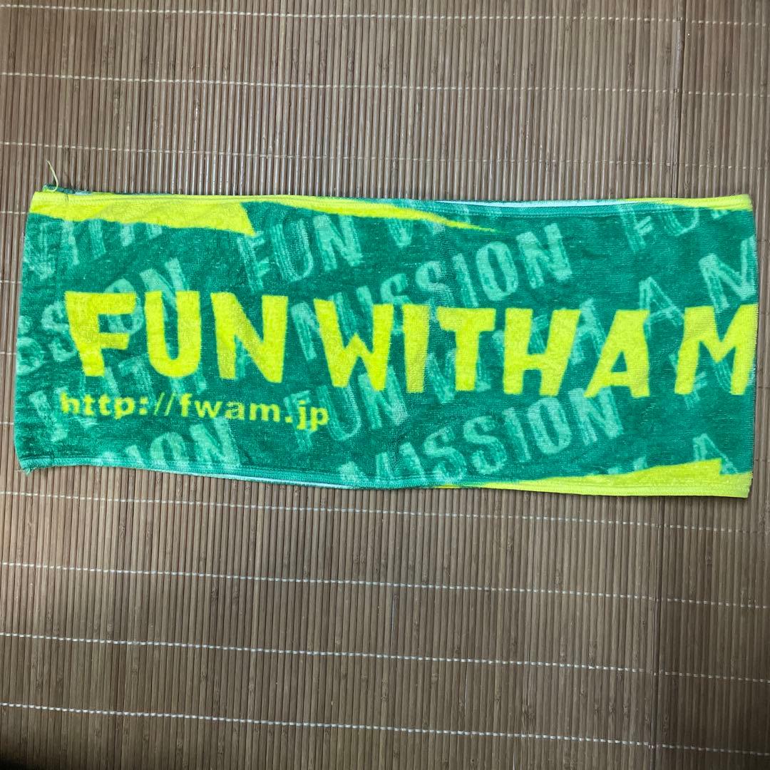 レア マンウィズ DJサンタモニカ スリップマット風ランチョンマット