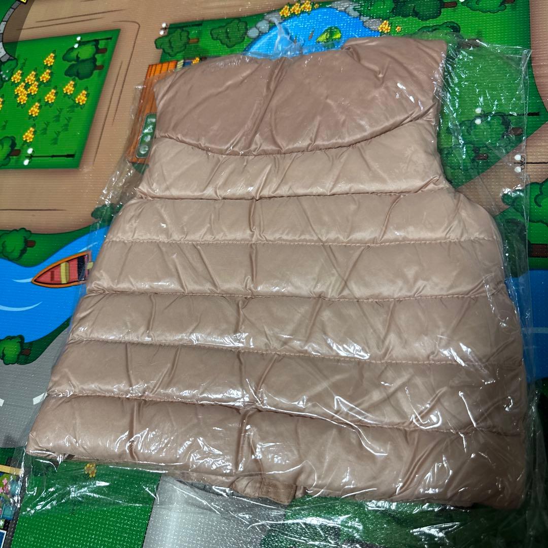 モンクレール　ベビー　ベスト　ピンク