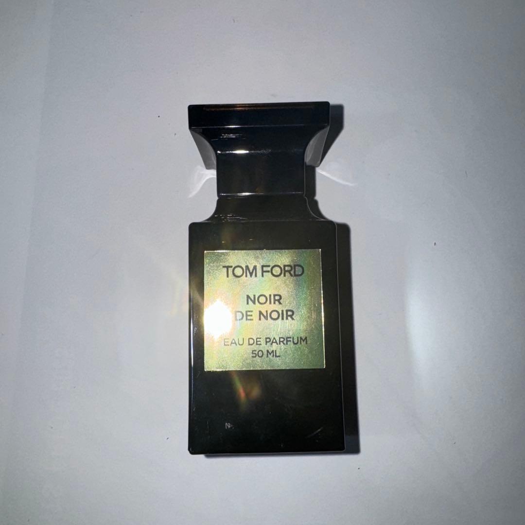 トム フォード ビューティ ノワール・デ・ノワール オード パルファム スプレ…