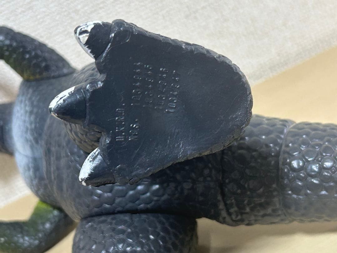 怪獣フィギュア マイナーソフビ人形 ゴジラ風 2体 レア