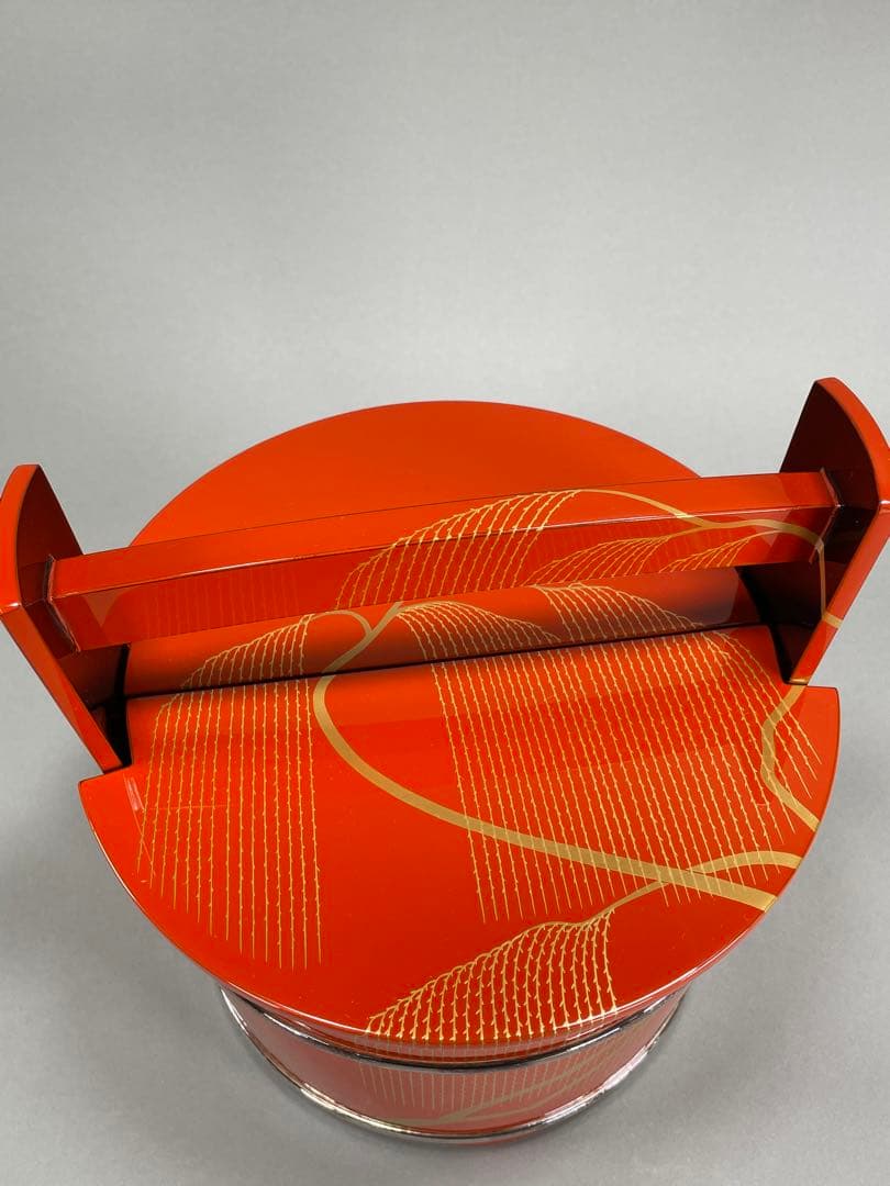 輪島塗 細井正雄作 朱色手桶水指 銀箍 柳蒔絵　布 共箱 茶道具 天然木 漆芸