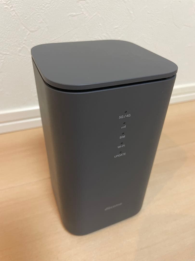 docomo home5g HR02 ダークグレー