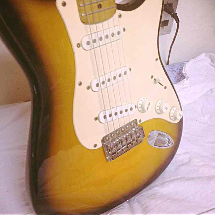 ブランド エレキギター ストラトキャスター◎