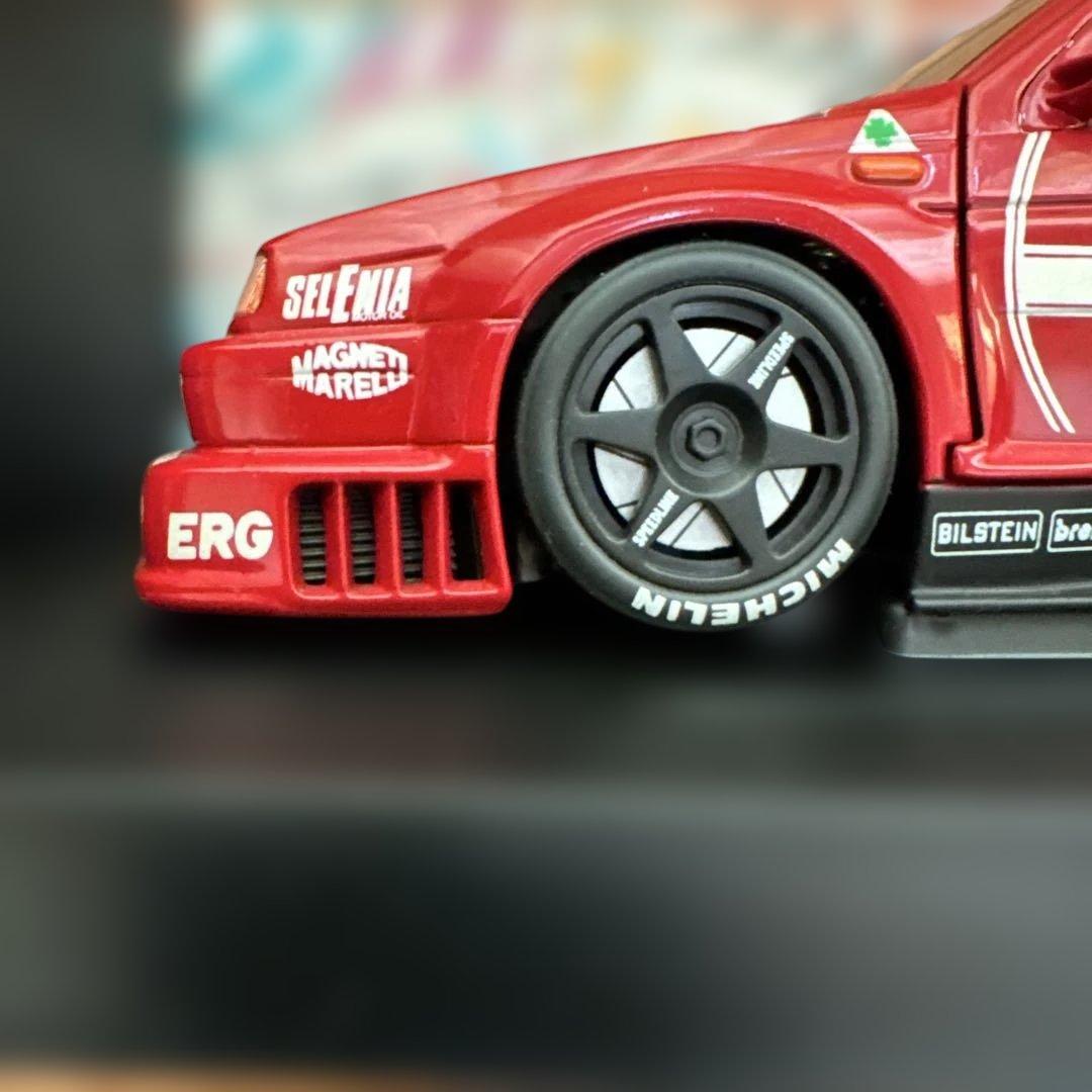 アルファロメオ　155 1/18 UTMODELS MINICHANPS