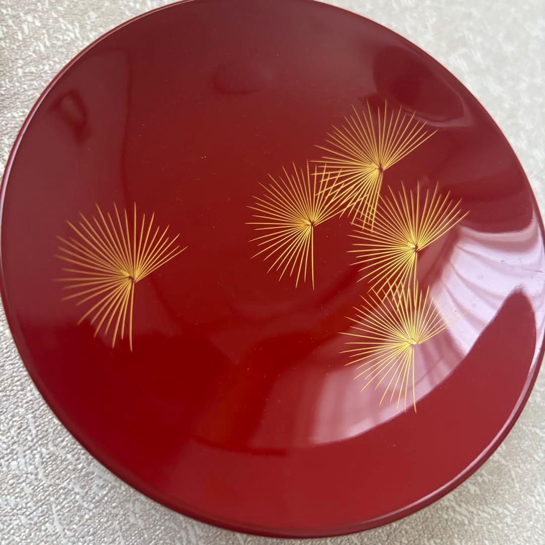 輪島塗 屠蘇器セット -松竹梅鶴亀の沈金仕上げ- [黒色]｜輪島市の