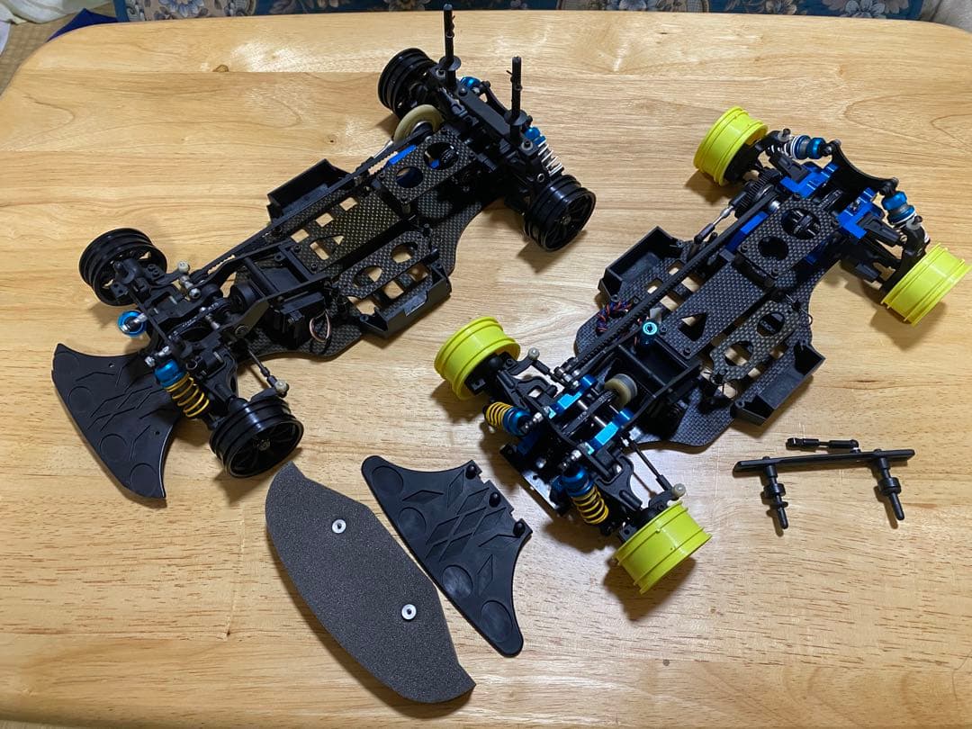 【超レア・絶版品】FSR BULLET 1/10 RCツーリングカー 2台セット 超レア・絶版品】FSR BULLET 1/10 RCツーリングカー 2台セット 超レア