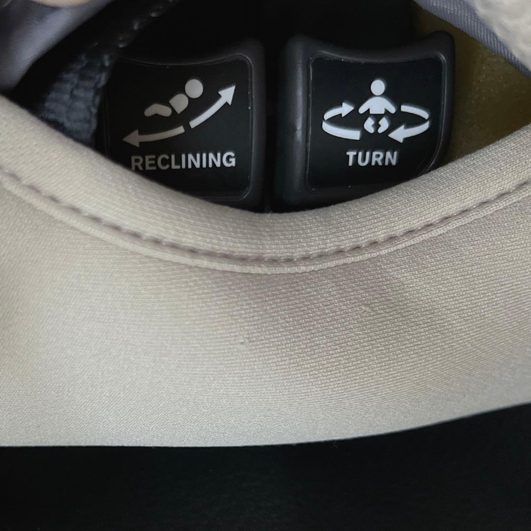 【極美品】コンビ クルムーヴスマート JN-570 ベージュ チャイルドシート