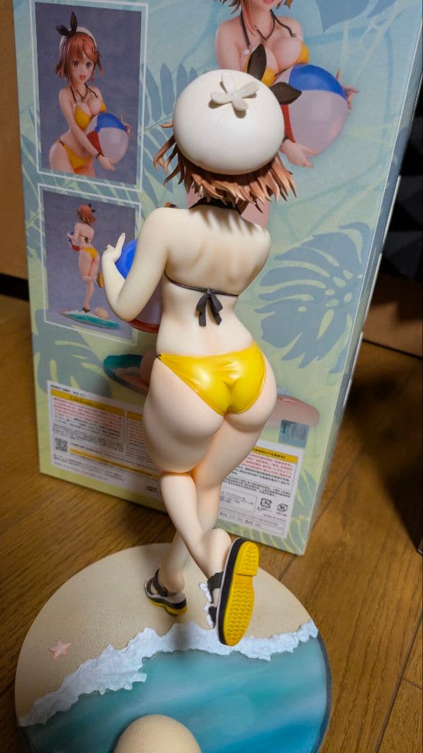 ライザ 水着バージョン フィギュア