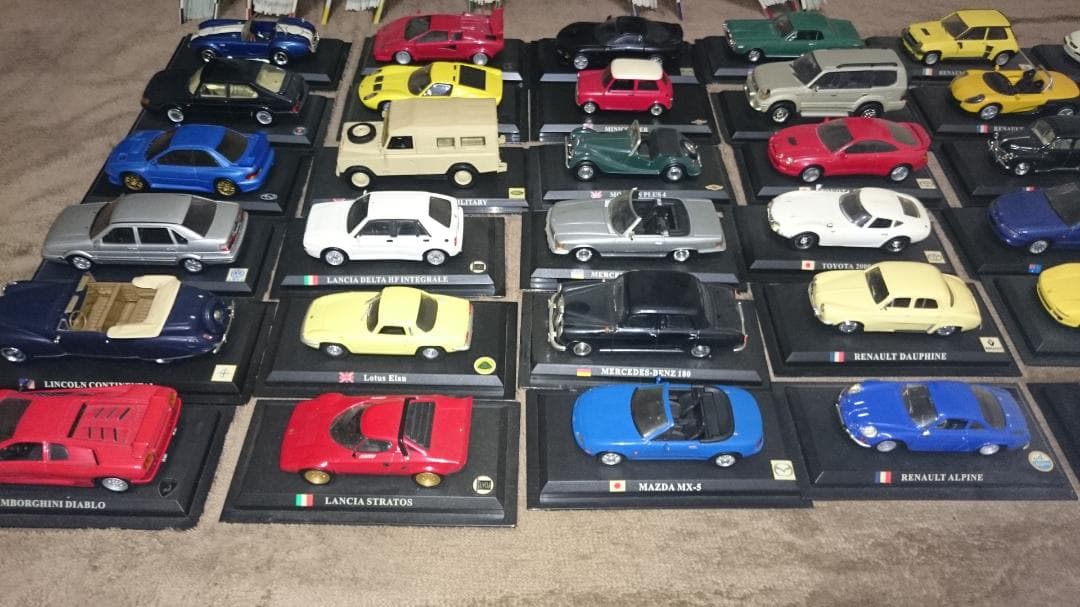 デルプラドdelprado 1/43シリーズ　８５台＋ルパン三世＋決定版アルバム