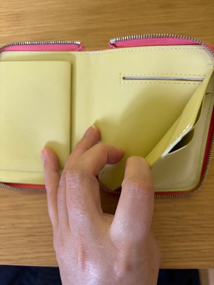 最終価格 VAKT &ITTIコラボお財布 シシクイ 百々千晴 モリーニ - メルカリ