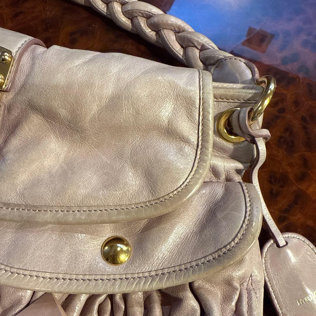 専用品MIUMIU マテラッセ　プリーツデザイン ピンク ハンドバック