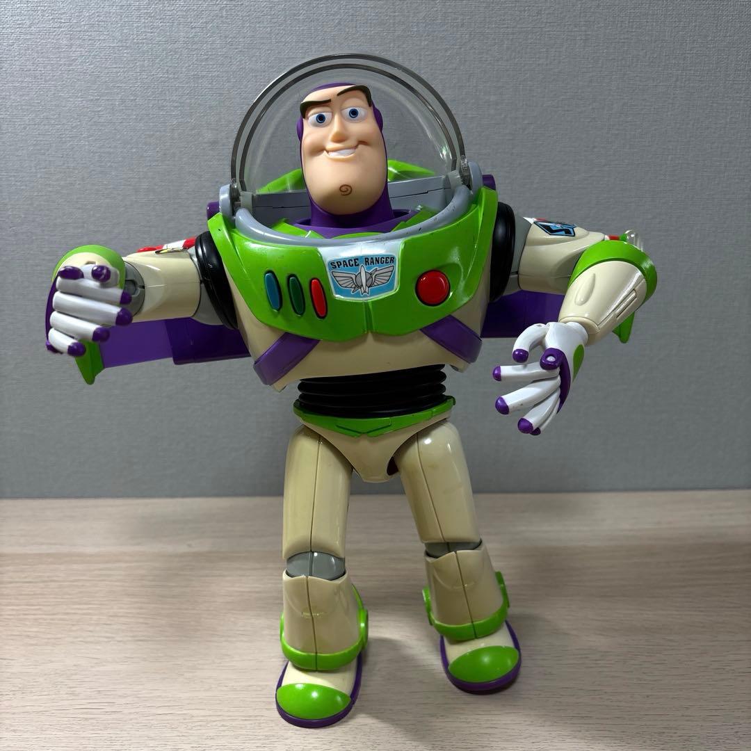 トイストーリー シグネチャーコレクション バズ・ライトイヤー 日本語 希少