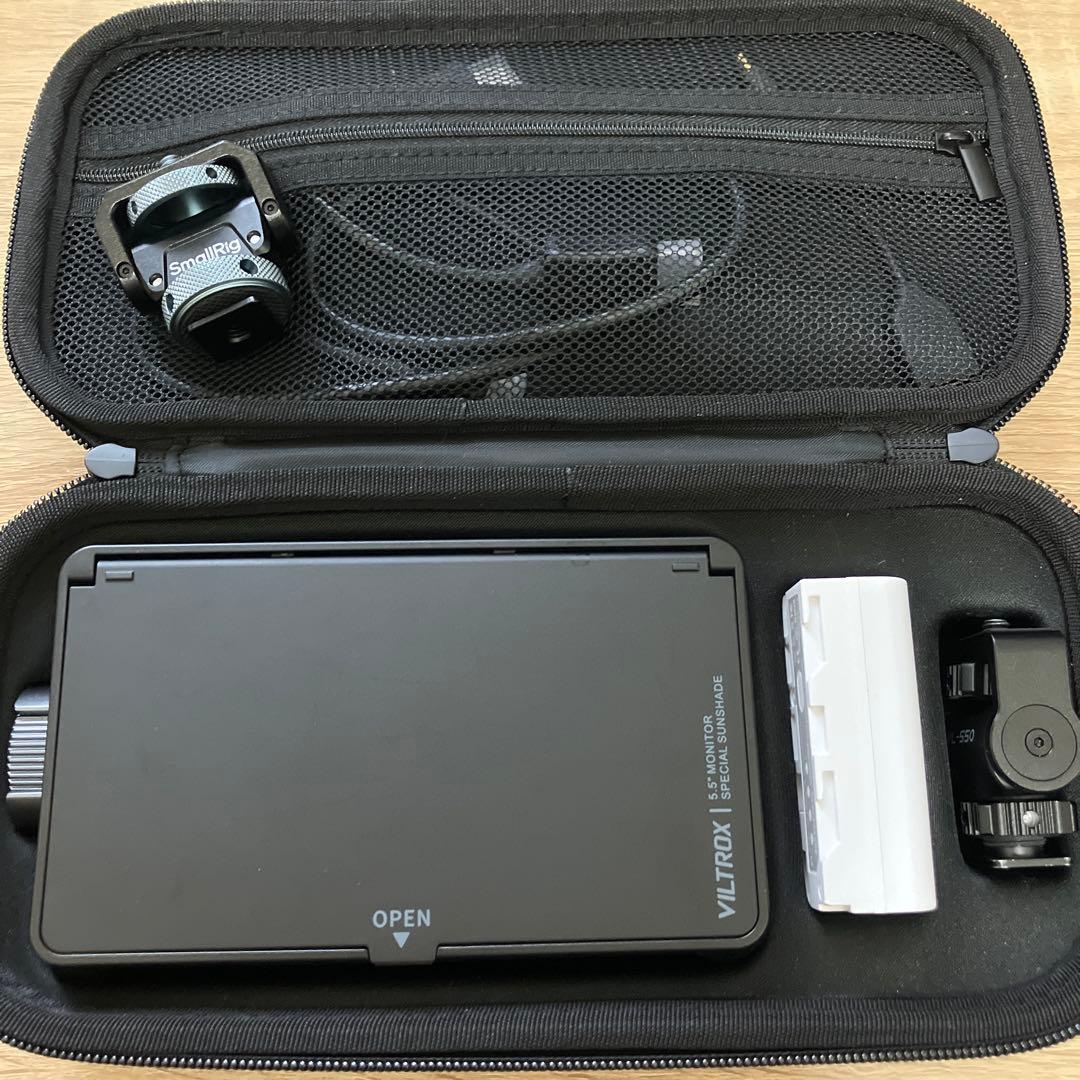 Viltrox DC-550 ビデオ モニター Smallrig シュー付き