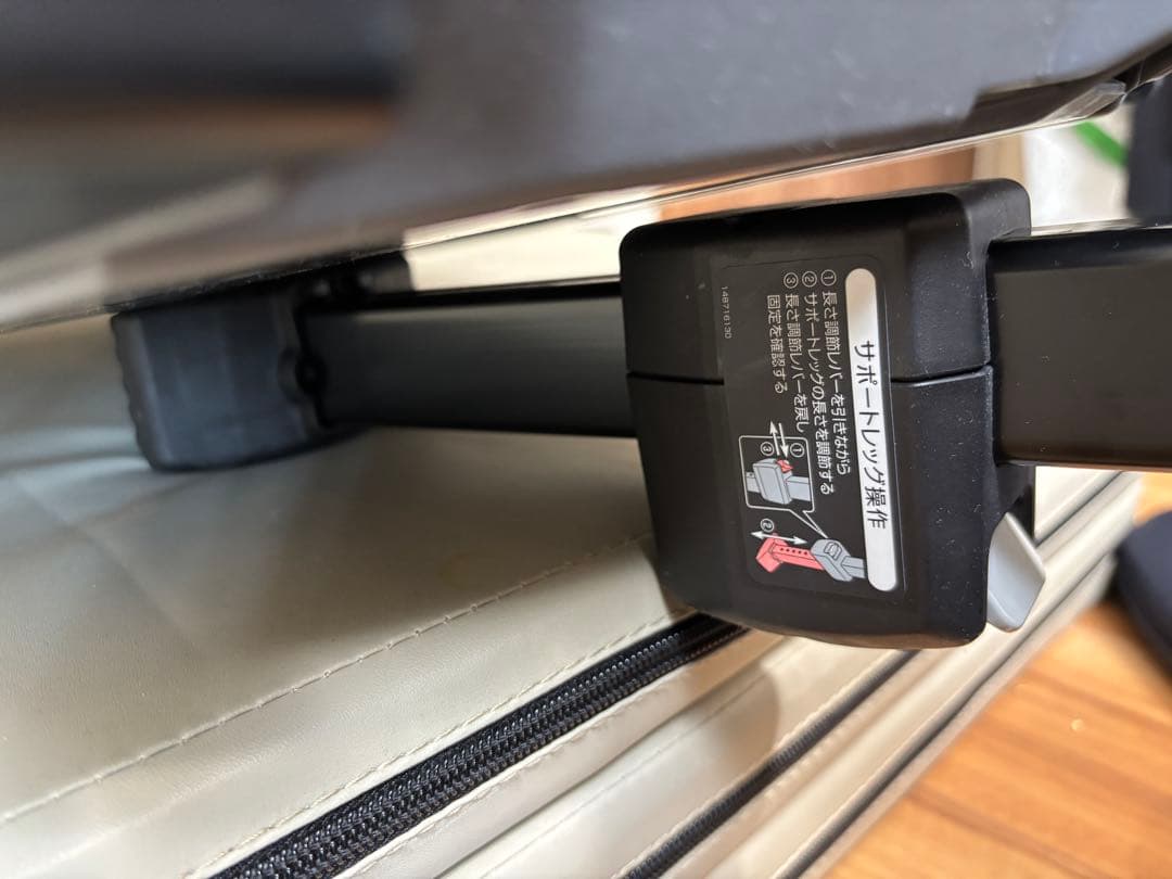 送料無料！ Combi クルムーヴ チャイルドシート ISOFIX ネイビー