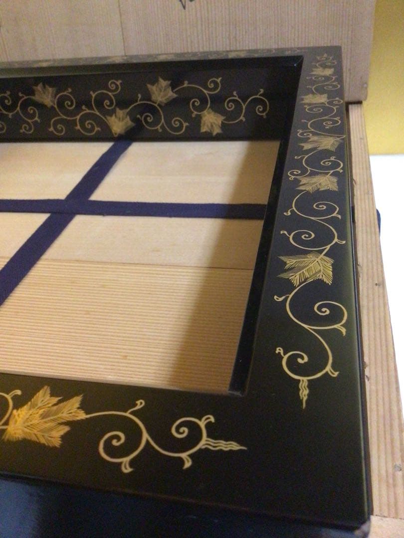茶道具 炉縁 松唐草蒔絵 共箱付き