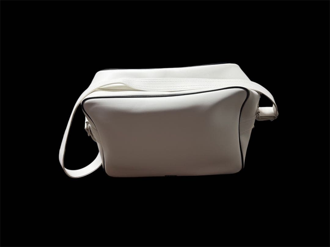 Oasis ショルダーバッグ live forever 展 オアシス ショルダーバッグ