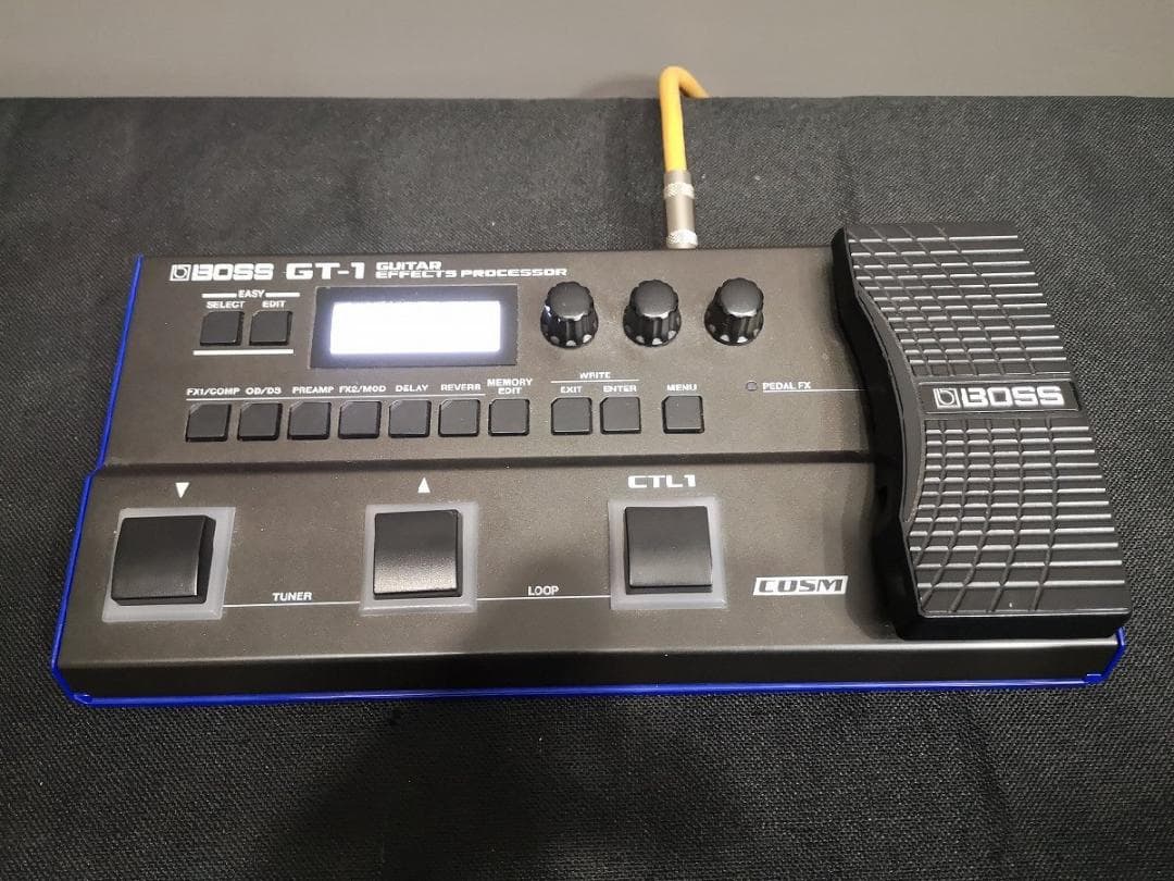 ◇大感謝祭!! BOSS GT-1 ギターエフェクター m0o9301 ◇大感謝祭!!