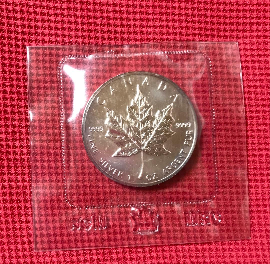 1989年 メイプルリーフ銀貨 1オンス 純銀 希少！初年度発行】1988年