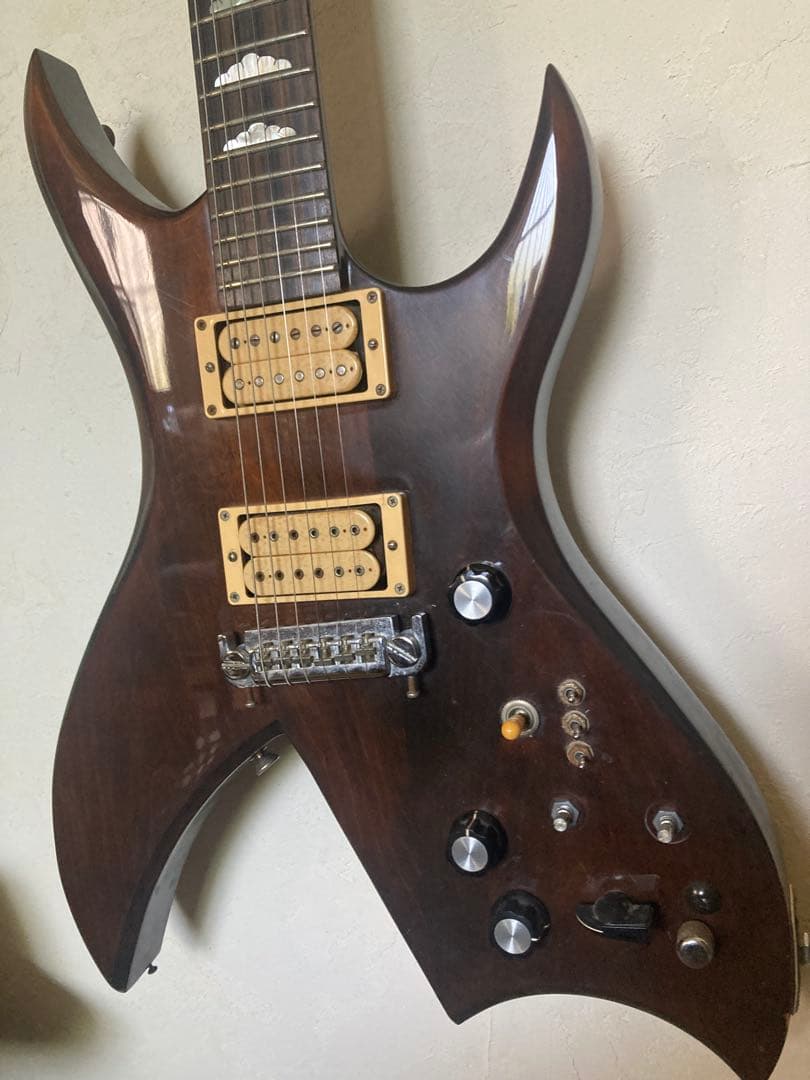 Aria Pro II ビッチコピーモデル☆エレキギター Aria Pro II ビッチ