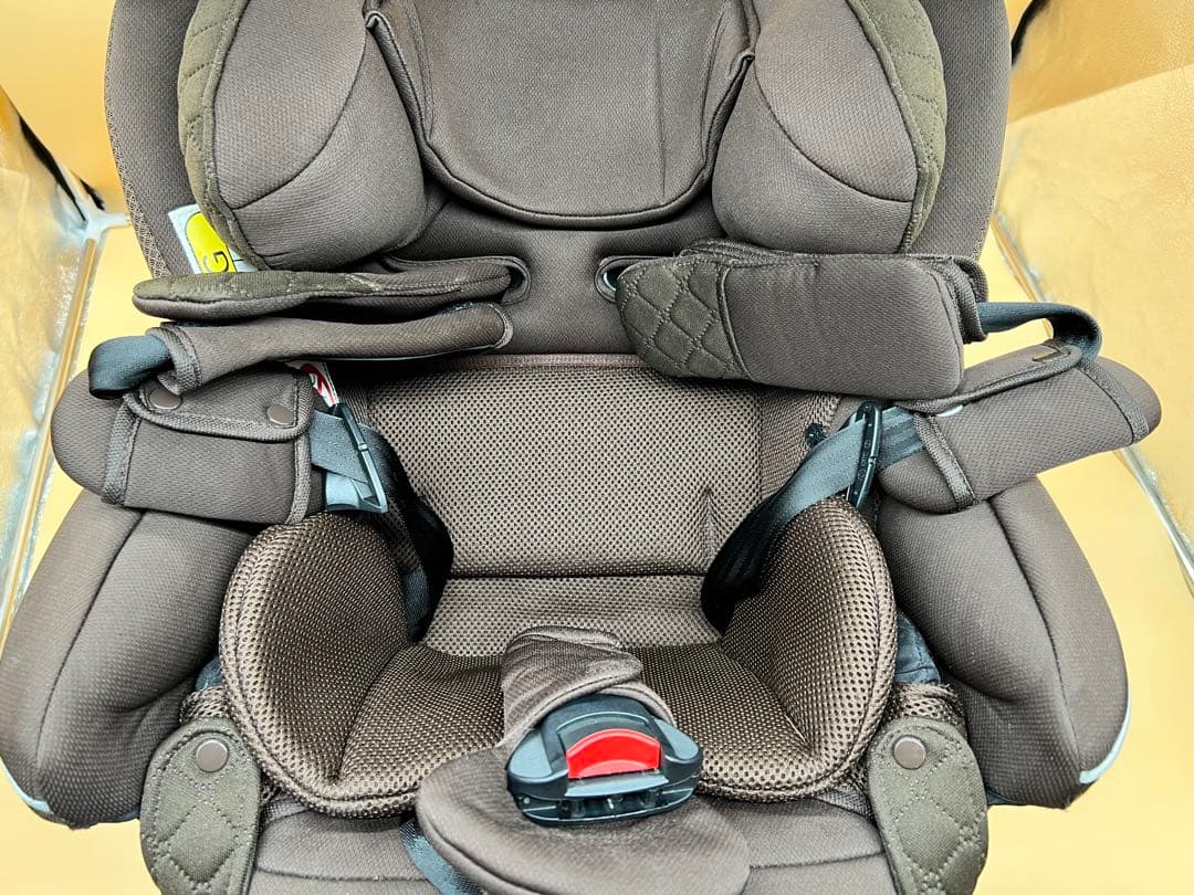 美品 アップリカ フラディア グロウ シートベルト固定式